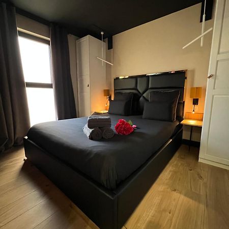 Les Suites De Stanislas Jacuzzi & Spa Nancy Exterior photo