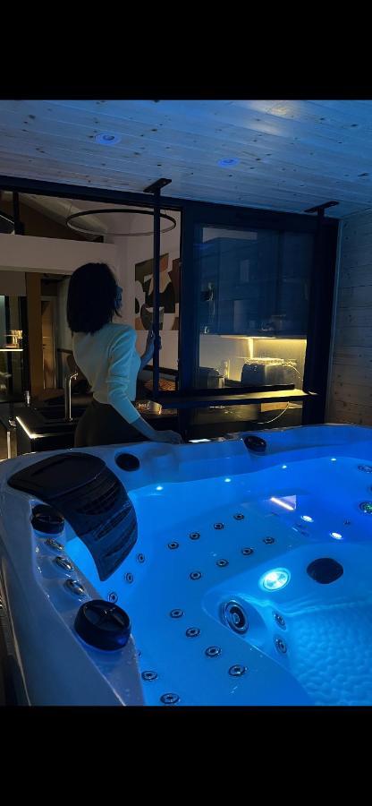 Les Suites De Stanislas Jacuzzi & Spa Nancy Exterior photo